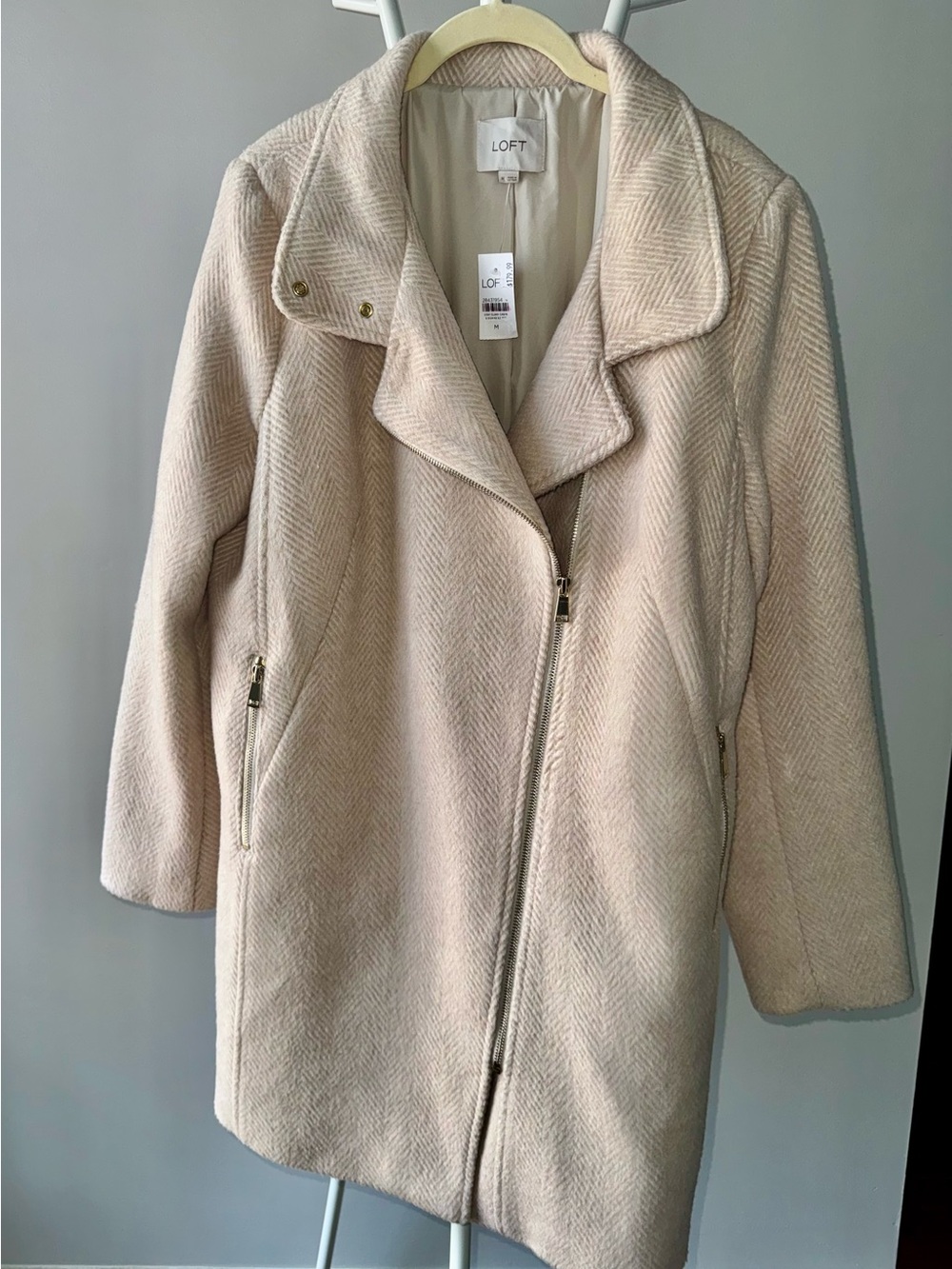 NWT LOFT Cream Herringbone Asymmetric Zip Coat M